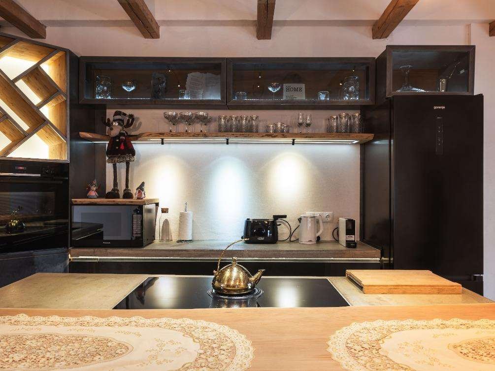 Kitchen (2)